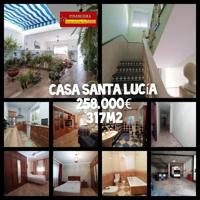Casa en venta en Alcalá de Guadaira, Zona Santa Lucia photo 0