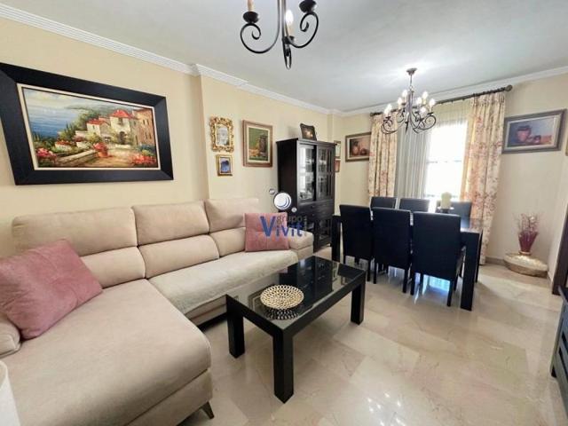 Casa en venta en Alcalá de Guadaira, Zona Santa Lucia photo 0