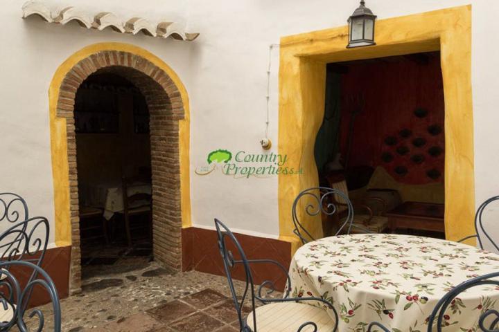 Casas de pueblo en venta en Árchez, Archez photo 0