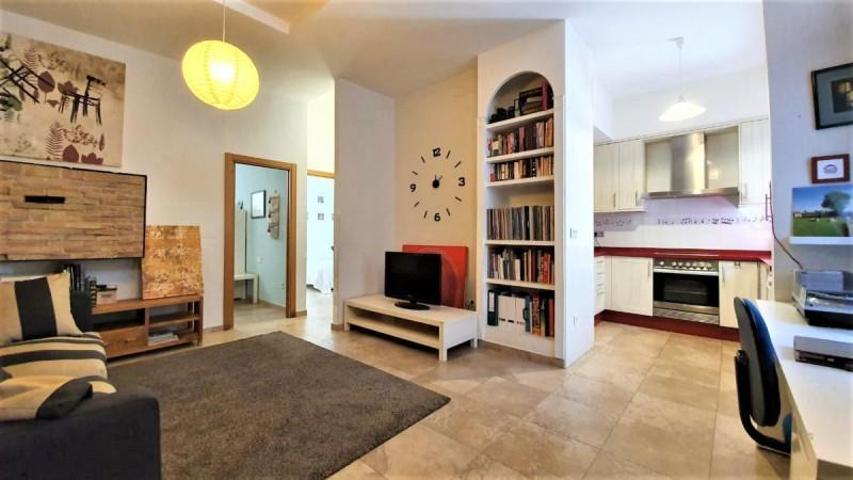 Piso en venta en Valencia, Cabanal photo 0