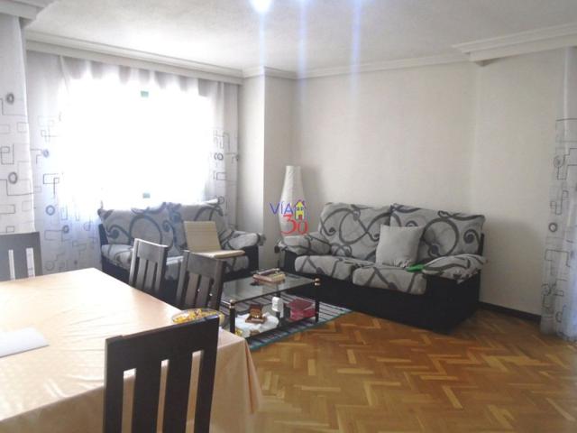 Piso en venta en Salamanca, Gran Via photo 0