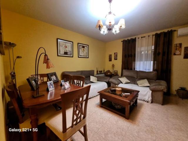 Casa en venta en Coslada photo 0