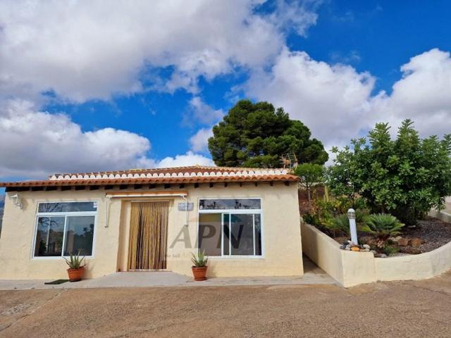 Casa con terreno en venta en Casarabonela photo 0