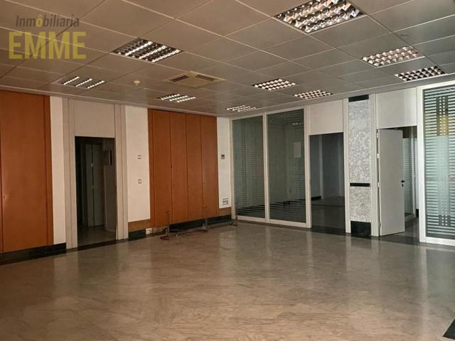 Local comercial en venta en Ronda photo 0