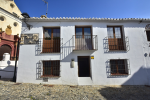 Casa en venta en Macharaviaya, Macharaviaya photo 0