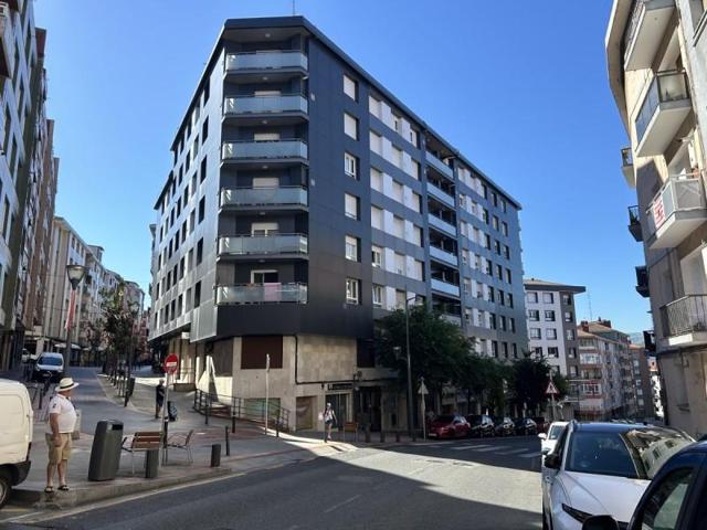 Piso en venta en Sestao, Centro photo 0