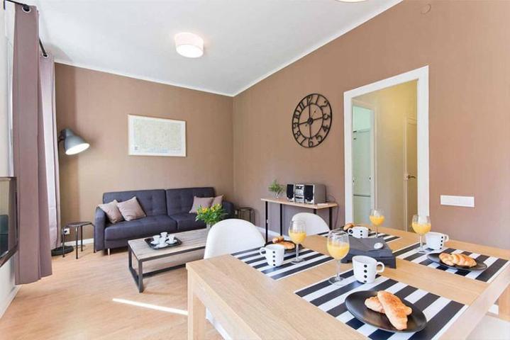 Apartamento en venta en Barcelona photo 0