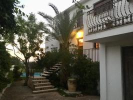 Chalet en venta en Montserrat photo 0