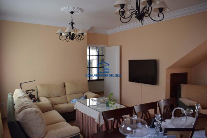 Adosada en venta en Puerto Real, Centro photo 0