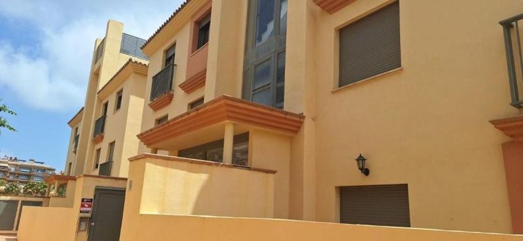 Apartamento en venta en Marbella, Los Granados photo 0