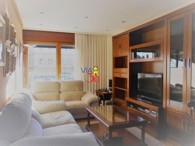 Piso en venta en Salamanca, Plaza - de Toros photo 0