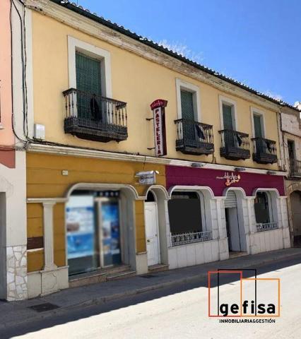Local comercial en venta en Valdepeñas, Seis de Junio photo 0