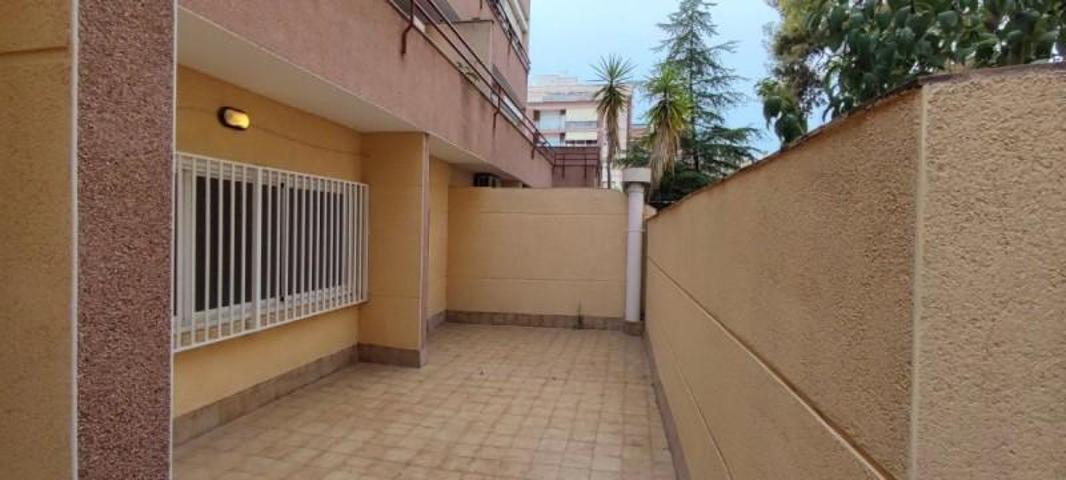 Piso en venta en Badalona, Bufala photo 0