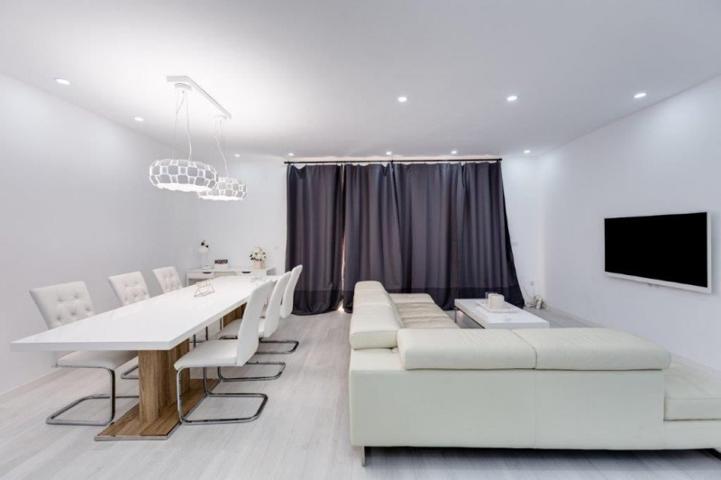 Piso en venta en Torrevieja, Playa del Cura photo 0