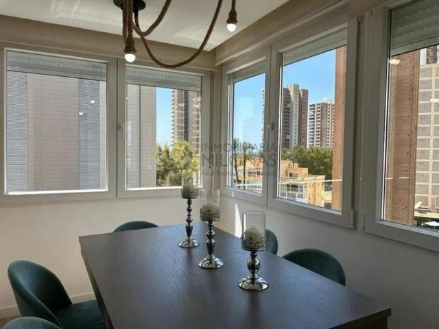 Apartamento en venta en Benidorm, Avenida del Mediterraneo photo 0