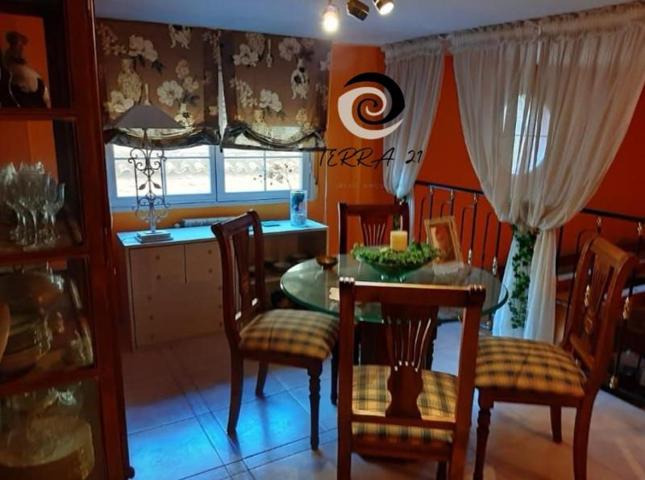 Casa en venta en Úbeda, Ubeda photo 0