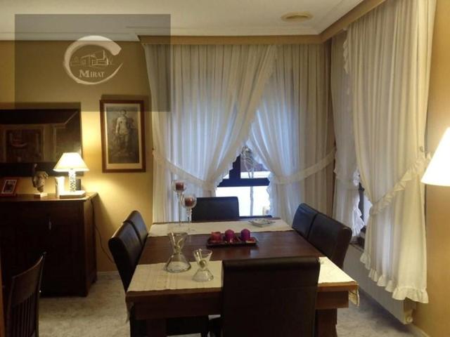 Chalet en venta en Villares de la Reina photo 0