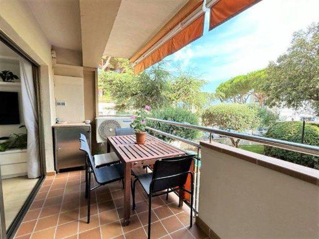 Piso en venta en Castell-Platja d'Aro, Centre photo 0