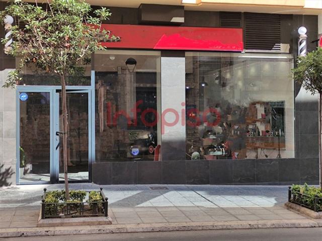 Local comercial en venta en Valdepeñas, Seis de Junio photo 0