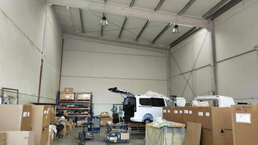 Nave industrial en venta en Sevilla, Polig.Industriales - La Red photo 0