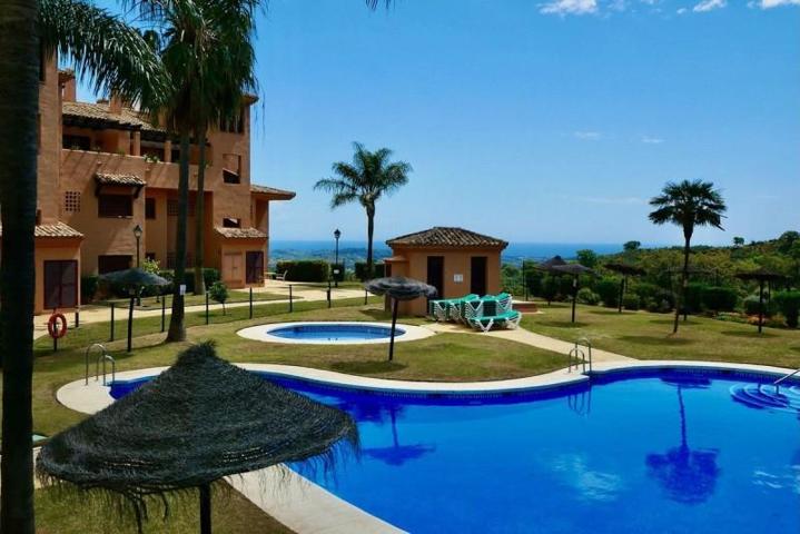 Apartamento en venta en Marbella, El Vicario photo 0