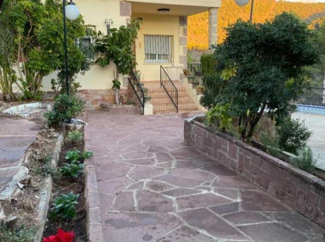 Chalet en venta en Serra, Serra photo 0