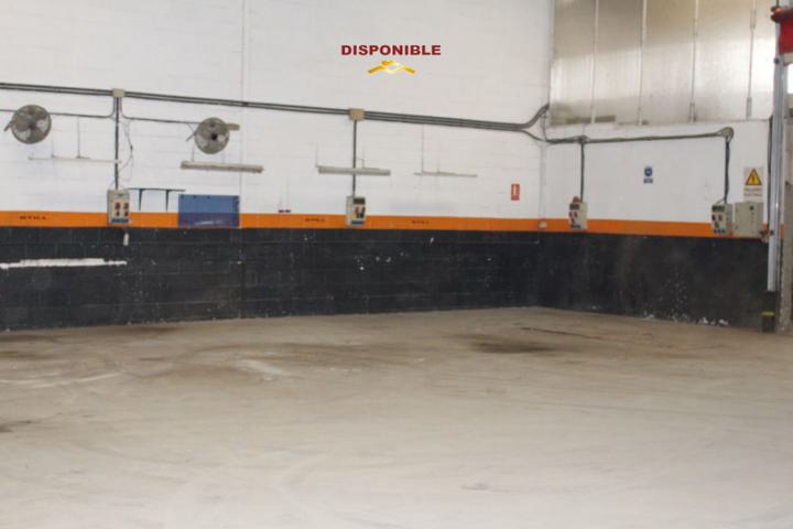 Nave industrial en venta en Alcalá de Guadaira, Poligono Industrial photo 0