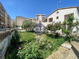 Casa con terreno en venta en Balaguer photo 0