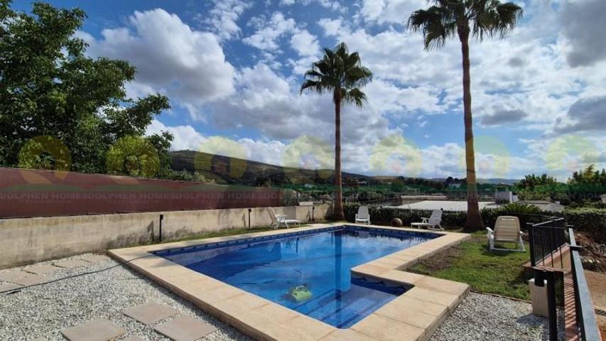 Chalet en venta en Ontinyent, Cami Vell de Agullent photo 0