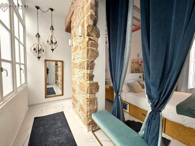 Apartamento en venta en Cádiz, Casco Historico - Plaza San Antonio photo 0