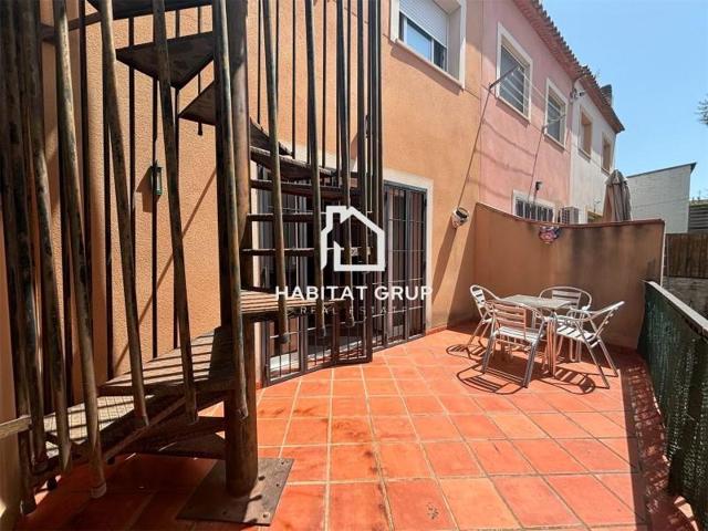 Adosada en venta en Cassà de la Selva photo 0