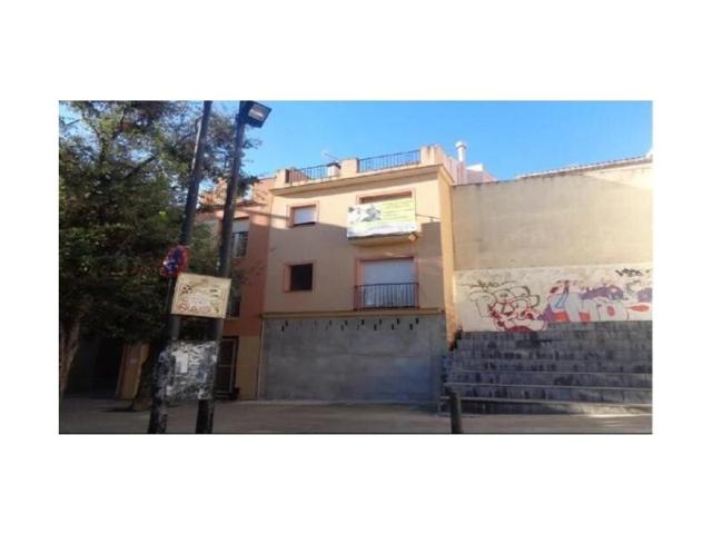 Edificio en venta en L'Arboç photo 0