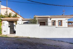 Chalet en venta en Padul, Padul photo 0