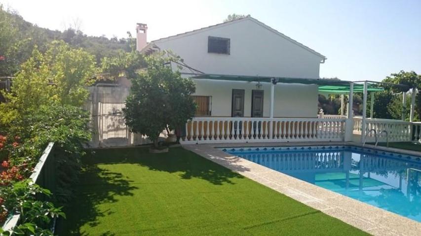 Chalet en venta en Iznatoraf, Iznatoraf photo 0