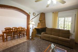 Casa en venta en Creixell, La Coma photo 0