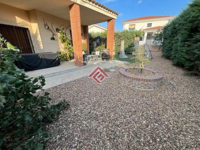 Chalet en venta en Trujillo, Periferia photo 0