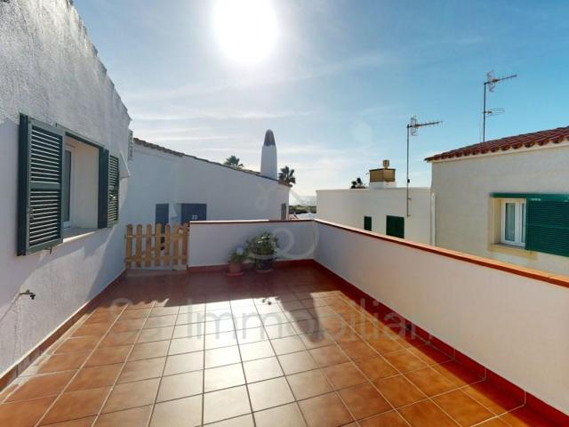 Apartamento en venta en Sant Lluís photo 0
