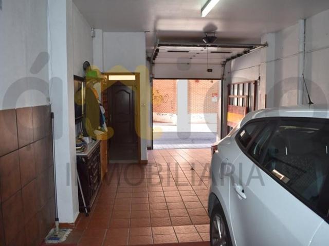 Chalet en venta en Tudela de Duero photo 0