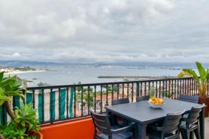 Aticos en venta en Cangas, Centro photo 0