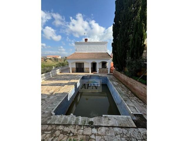 Casa con terreno en venta en Cártama photo 0