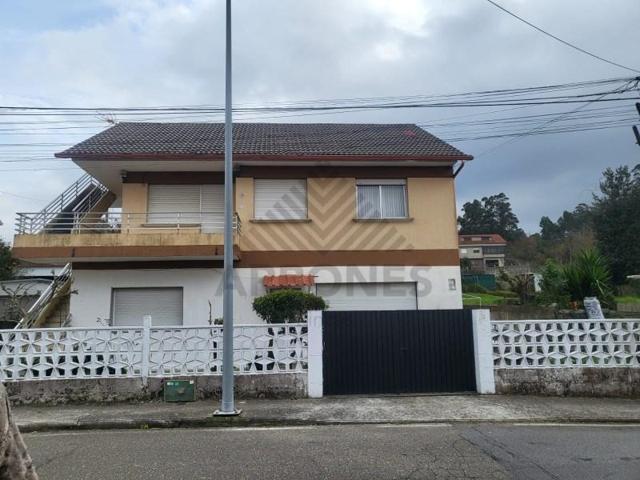 Chalet en venta en Vigo photo 0