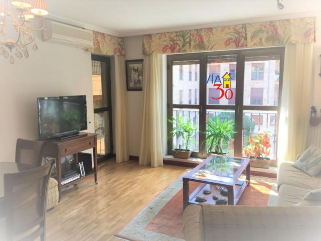 Piso en venta en Salamanca, Centro photo 0