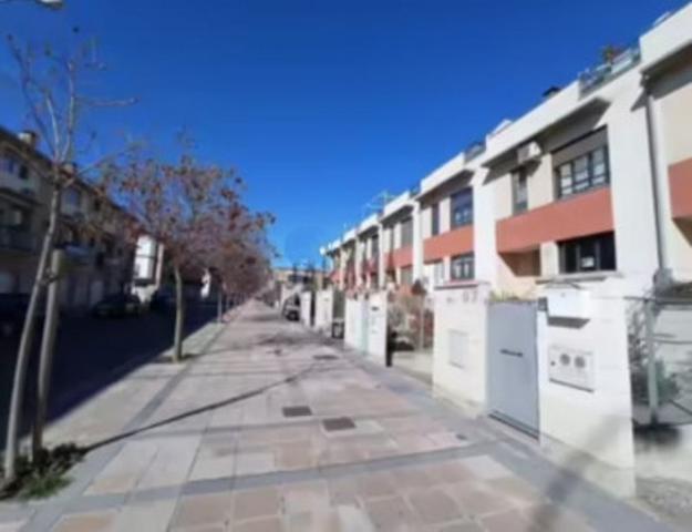 Casa en venta en Tudela, Lourdes photo 0