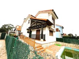 Casa en venta en Noja, Playa de Ris photo 0