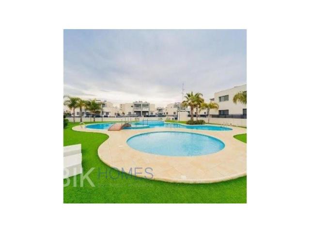 Bungalow en venta en Torrevieja photo 0