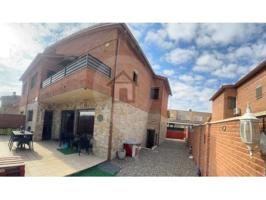 Casa en venta en Bellpuig photo 0