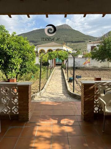 Chalet en venta en Jamilena, Jamilena photo 0