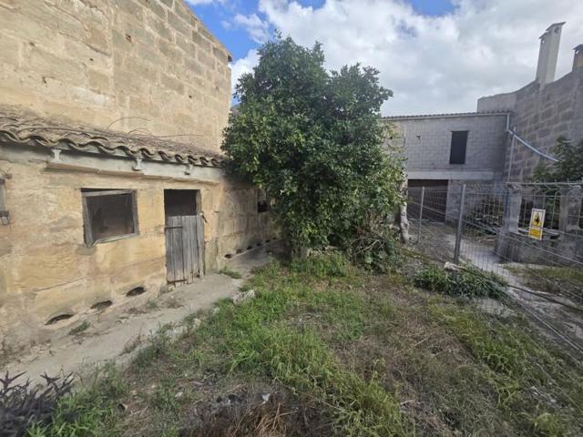 Casa en venta en Sant Joan, Sant Joan photo 0