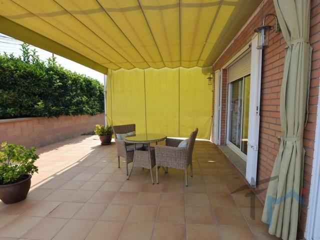 Chalet en venta en Piera photo 0