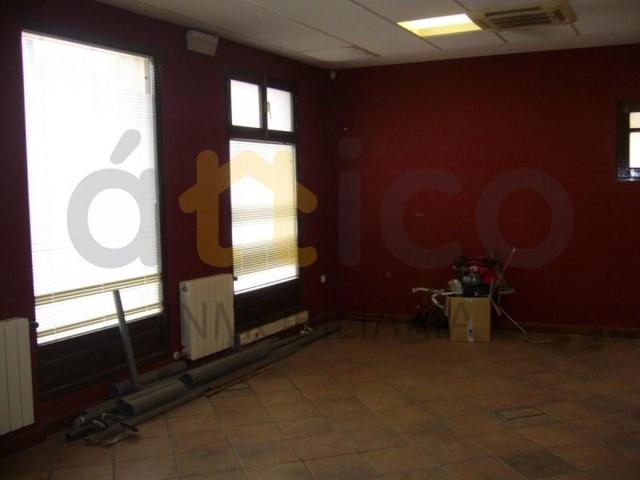 Local comercial en venta en Tordesillas photo 0